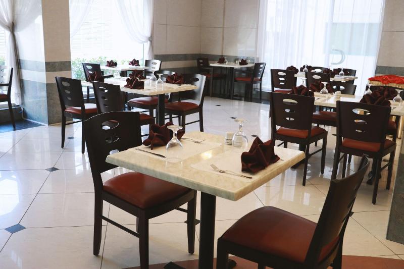 Spark Hotel And Residence - Restoran