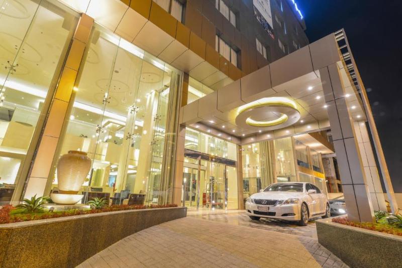 Golden Tulip Dammam Corniche Hotel - Lobi