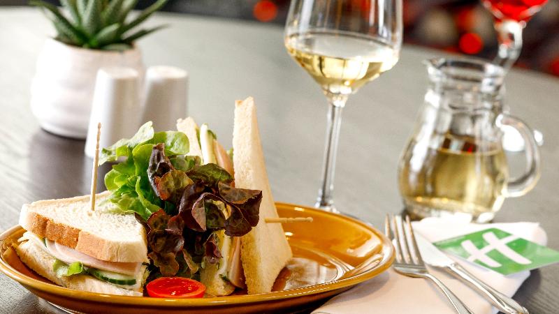 Holiday Inn Dresden - Am Zwinger - Restoran