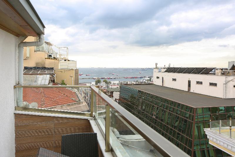 Alpinn Hotel - Teras