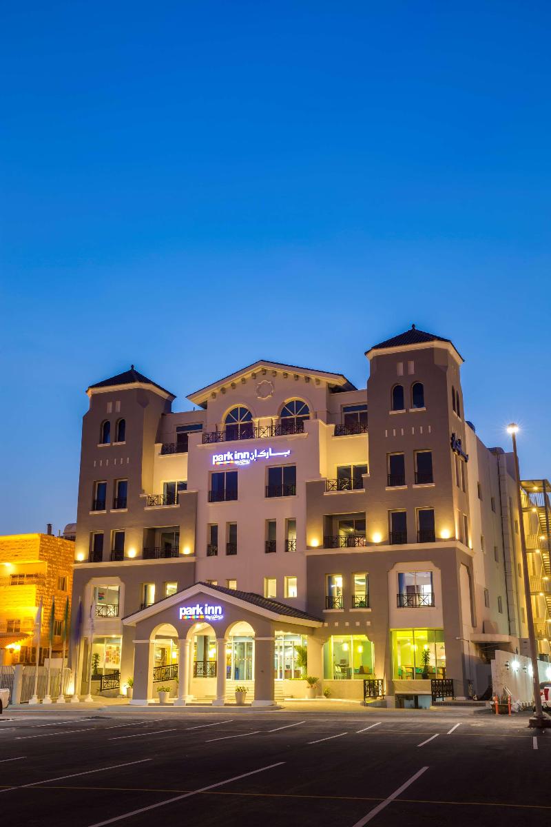 Park Inn by Radisson Dammam - Genel