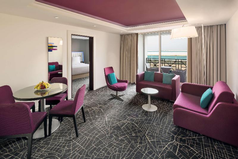 Park Inn by Radisson Dammam - Oda