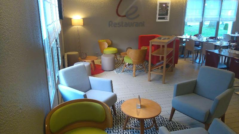 Campanile Fougeres - Bar