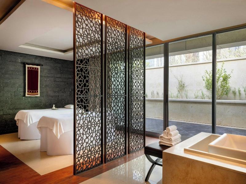 JW Marriott Marquis City Center - Aktivite