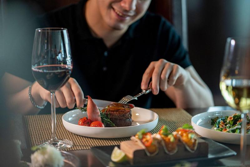 JW Marriott Marquis City Center - Restoran