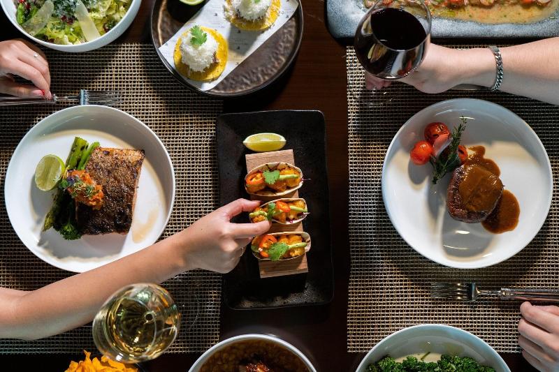 JW Marriott Marquis City Center - Restoran