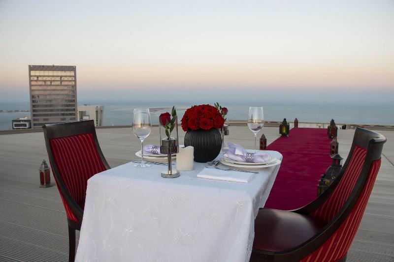 JW Marriott Marquis City Center - Teras