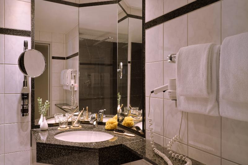Leonardo Royal Hotel Baden-Baden - Oda