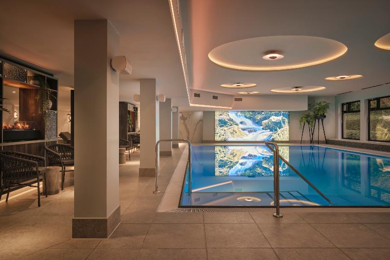 Leonardo Royal Hotel Baden-Baden - Havuz