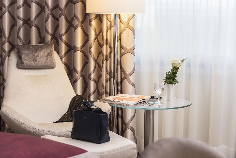 Maritim Hotel Bonn - Oda
