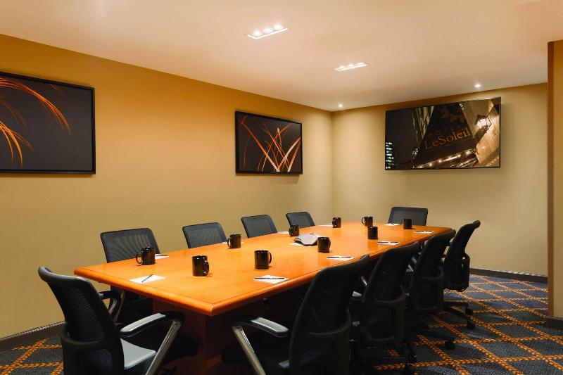 Executive LeSoleil NY - Toplantı