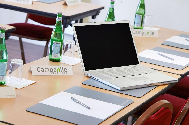 Campanile Versailles Buc - Toplantı
