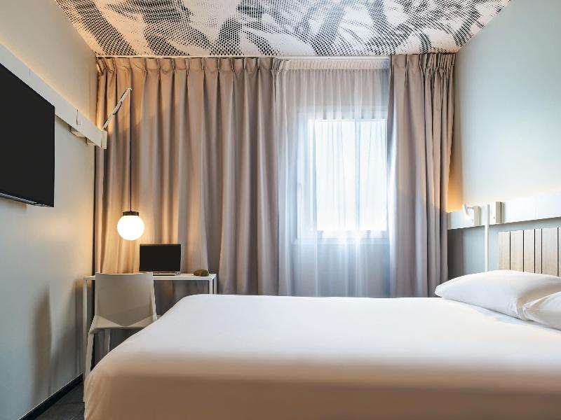 Ibis Clamart Paris Vélizy - Oda