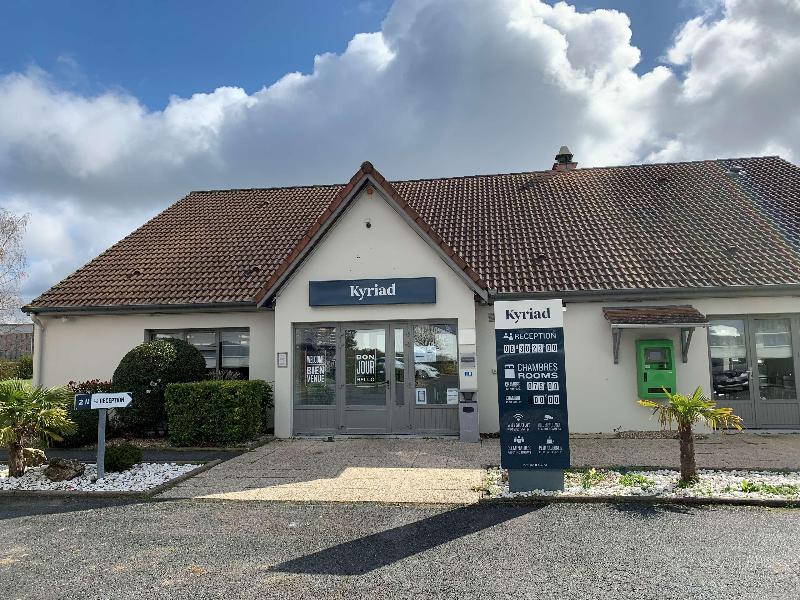 KYRIAD CHATEAUROUX - Saint Maur - Lobi
