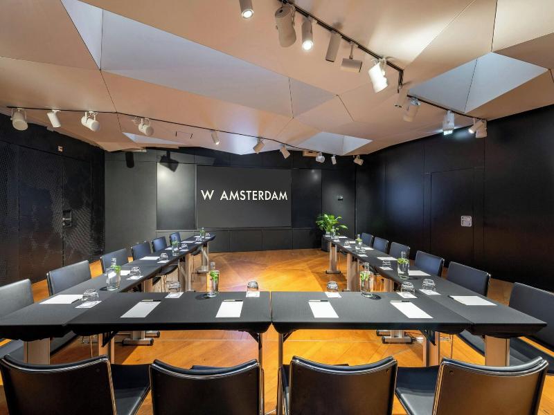 W Amsterdam - Toplantı