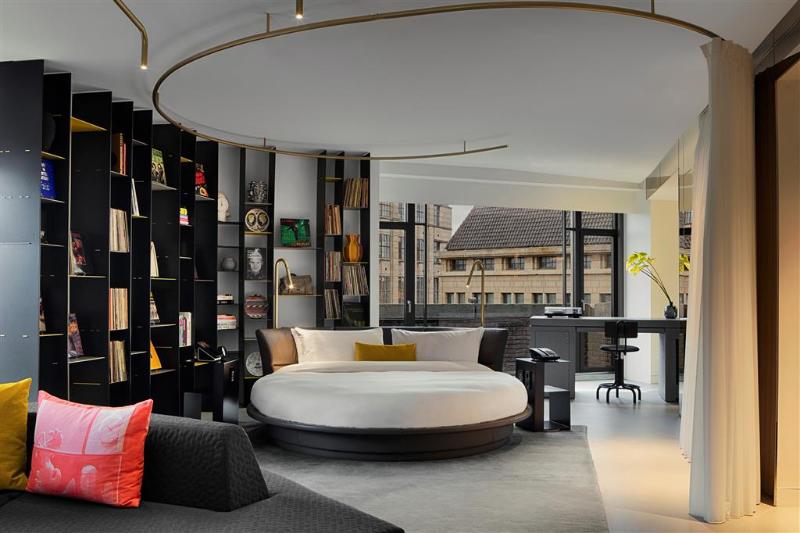 W Amsterdam - Oda