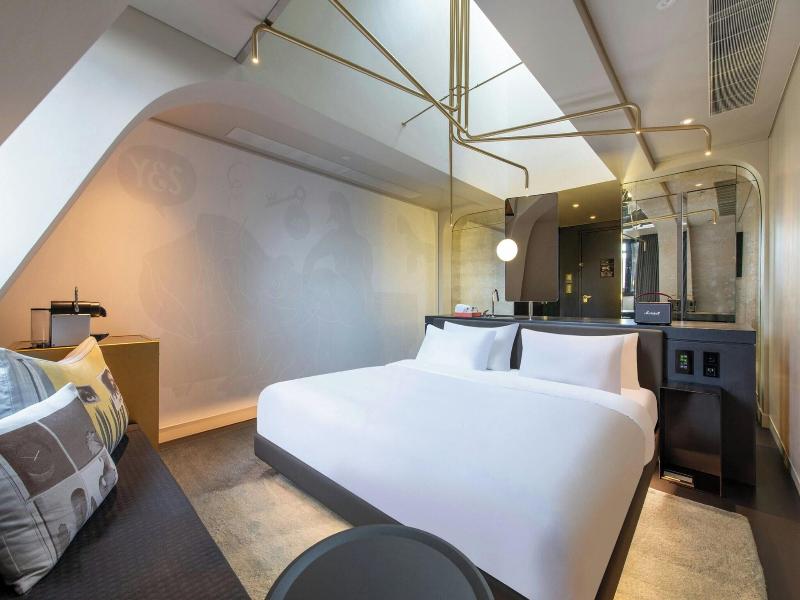 W Amsterdam - Oda