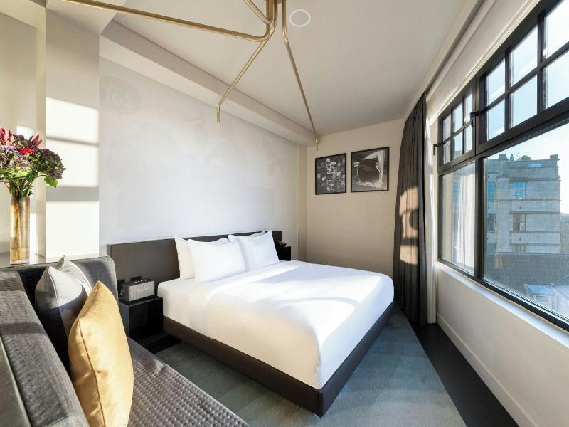 W Amsterdam - Oda