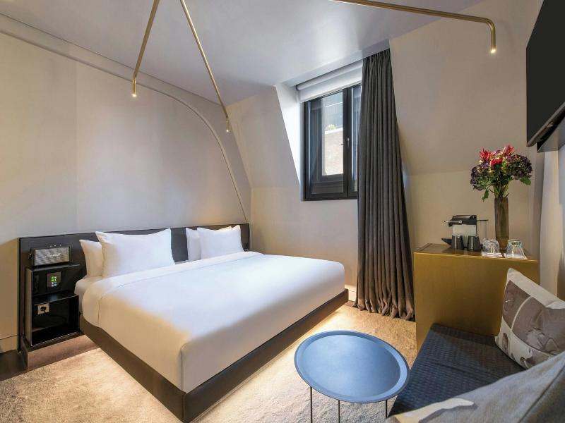 W Amsterdam - Oda