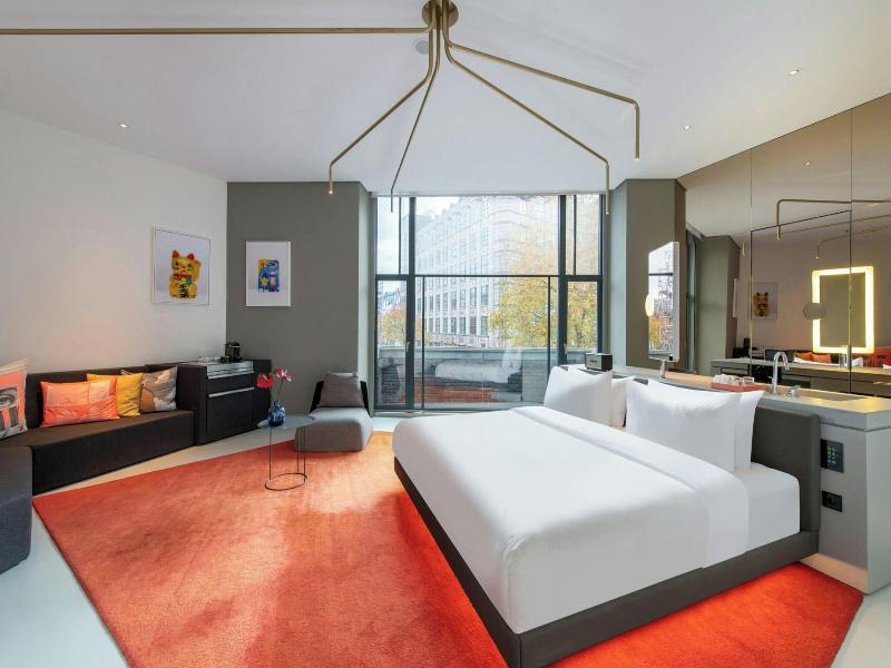 W Amsterdam - Oda