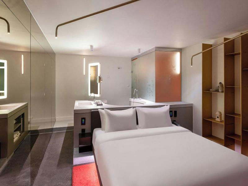 W Amsterdam - Oda