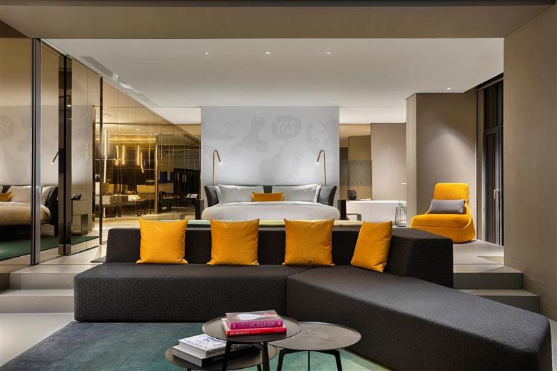 W Amsterdam - Oda