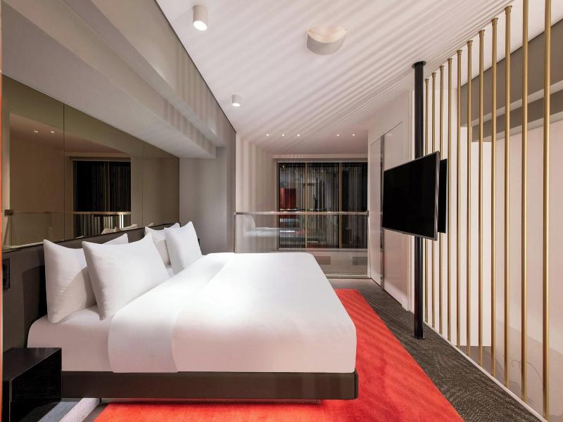 W Amsterdam - Oda