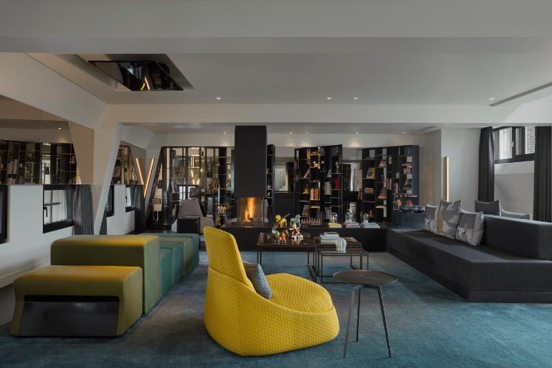W Amsterdam - Oda