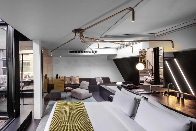 W Amsterdam - Oda