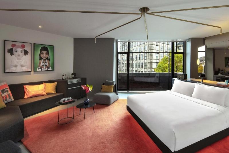 W Amsterdam - Oda