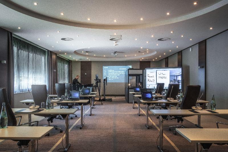 Crowne Plaza Frankfurt Congress Hotel - Toplantı