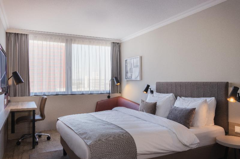 Crowne Plaza Frankfurt Congress Hotel - Oda