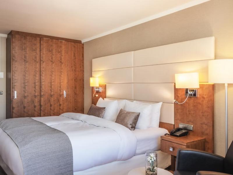 Crowne Plaza Frankfurt Congress Hotel - Oda