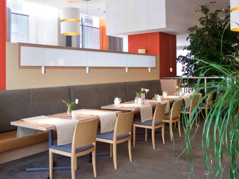 Mercure Freiburg Am Muenster - Restoran