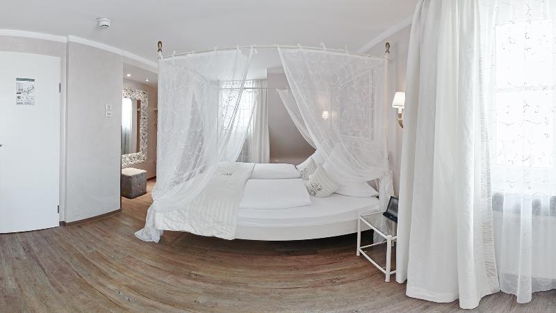 Hotel Sonne - Oda