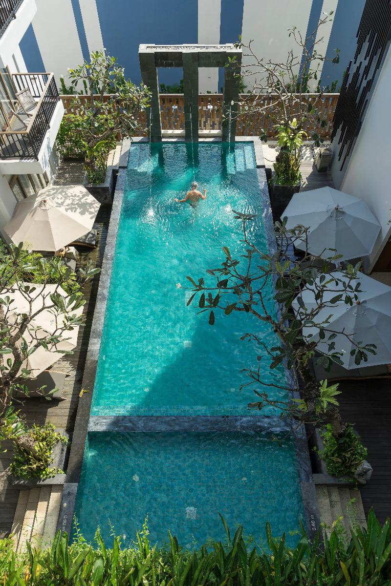 d'primahotel Petitenget Seminyak 2 - Havuz