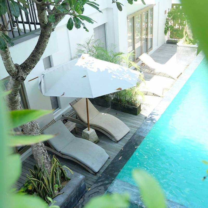 d'primahotel Petitenget Seminyak 2 - Havuz