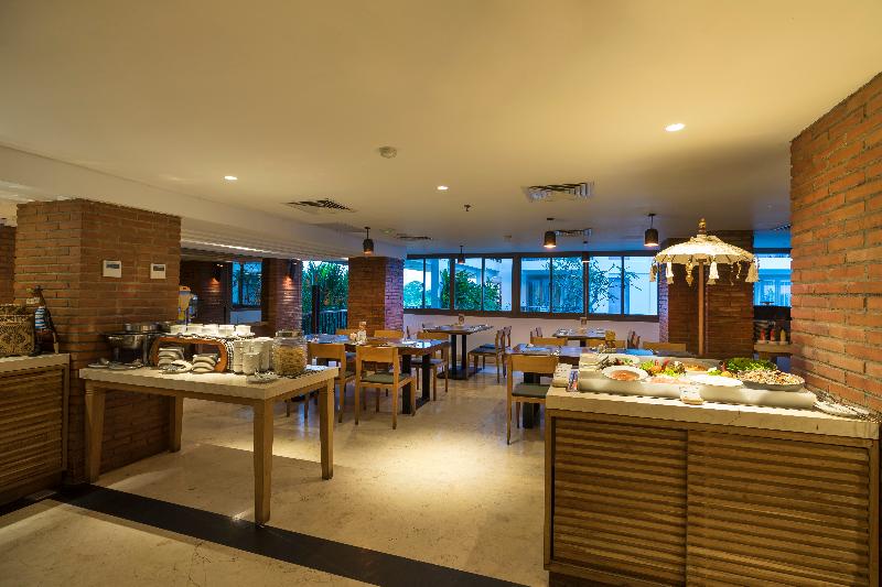 d'primahotel Petitenget Seminyak 2 - Restoran