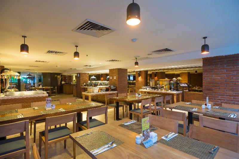 d'primahotel Petitenget Seminyak 2 - Restoran