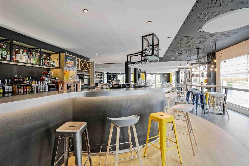 Campanile Roissy Le Mesnil Amelot - Bar