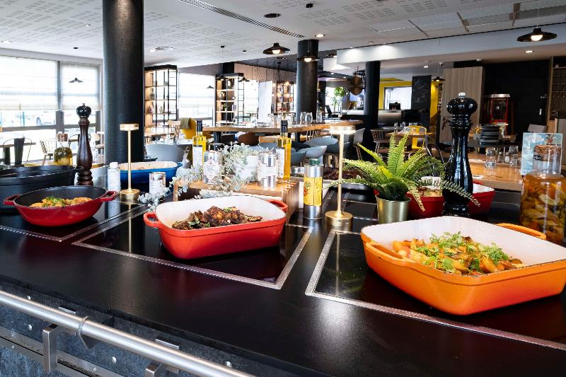 Campanile Roissy Le Mesnil Amelot - Restoran