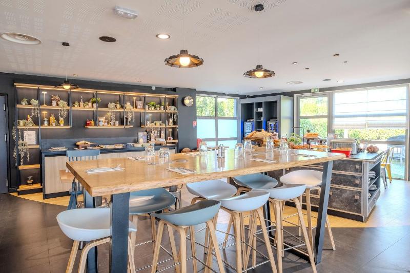 Campanile Roissy Le Mesnil Amelot - Restoran