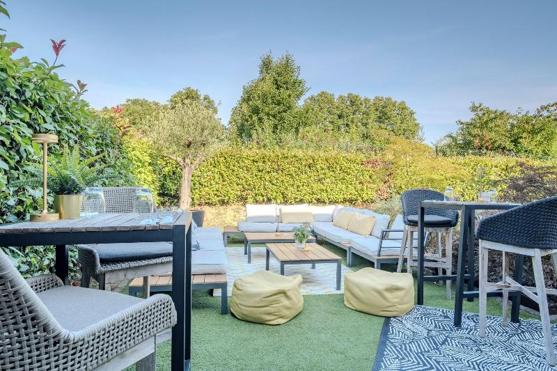 Campanile Roissy Le Mesnil Amelot - Teras