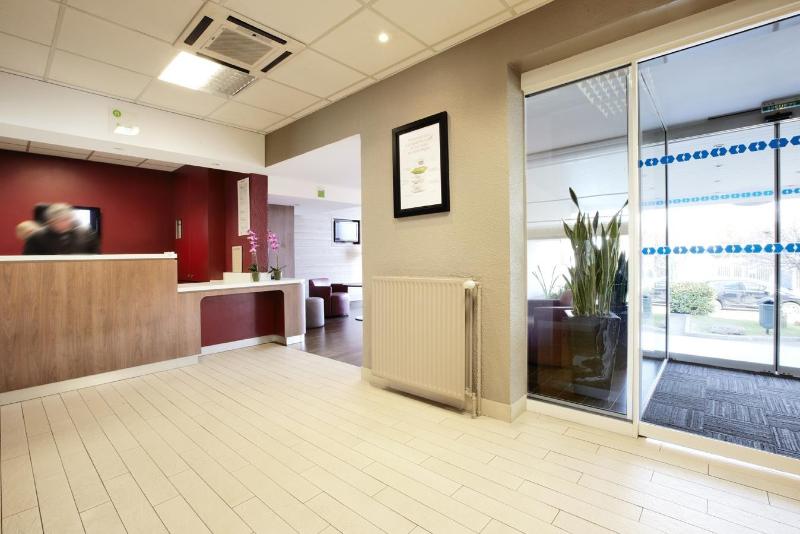 Campanile Creteil Centre - Lobi