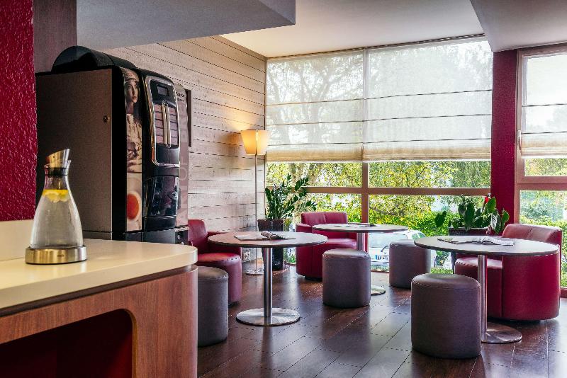 Campanile Creteil Centre - Lobi