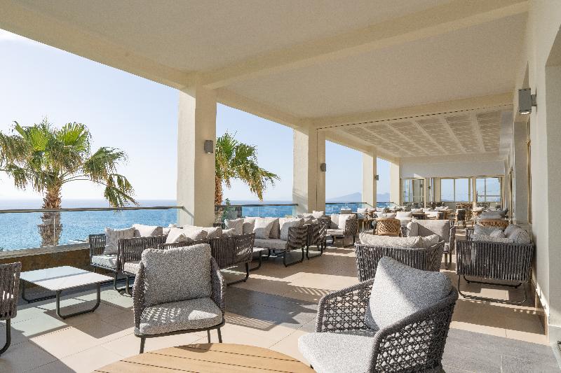 Grand Blue Beach Hotel - Bar