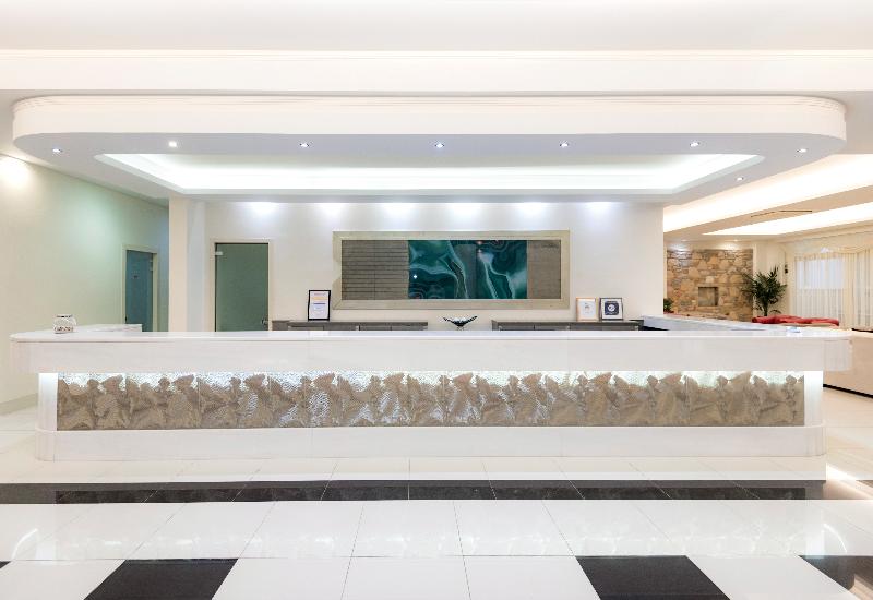 Grand Blue Beach Hotel - Lobi