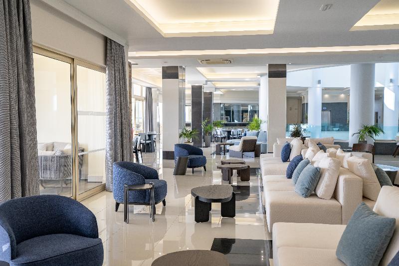 Grand Blue Beach Hotel - Lobi