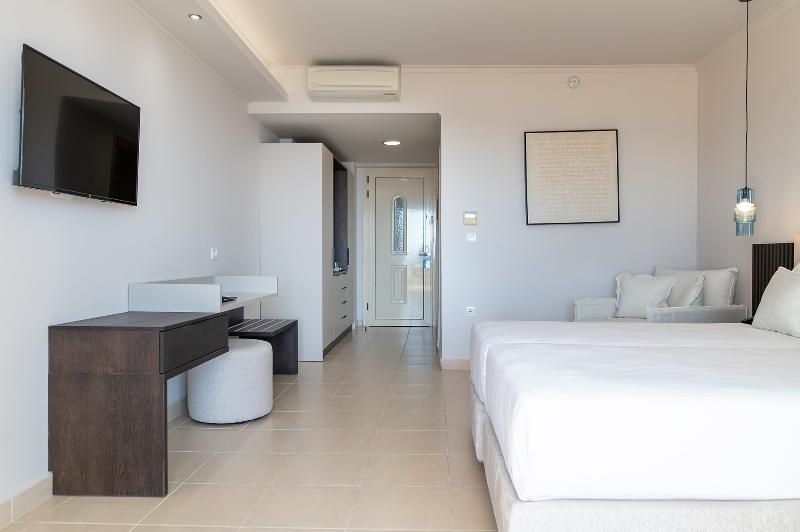 Grand Blue Beach Hotel - Oda