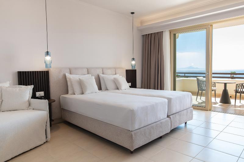 Grand Blue Beach Hotel - Oda